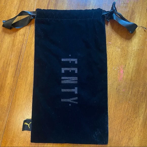 Fenty dust bag - Picture 1 of 3